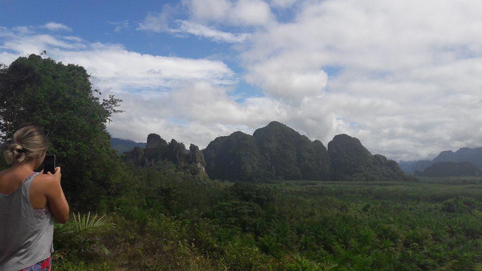 Khao Sok Holiday Resort Khao Sok National Park Exterior photo