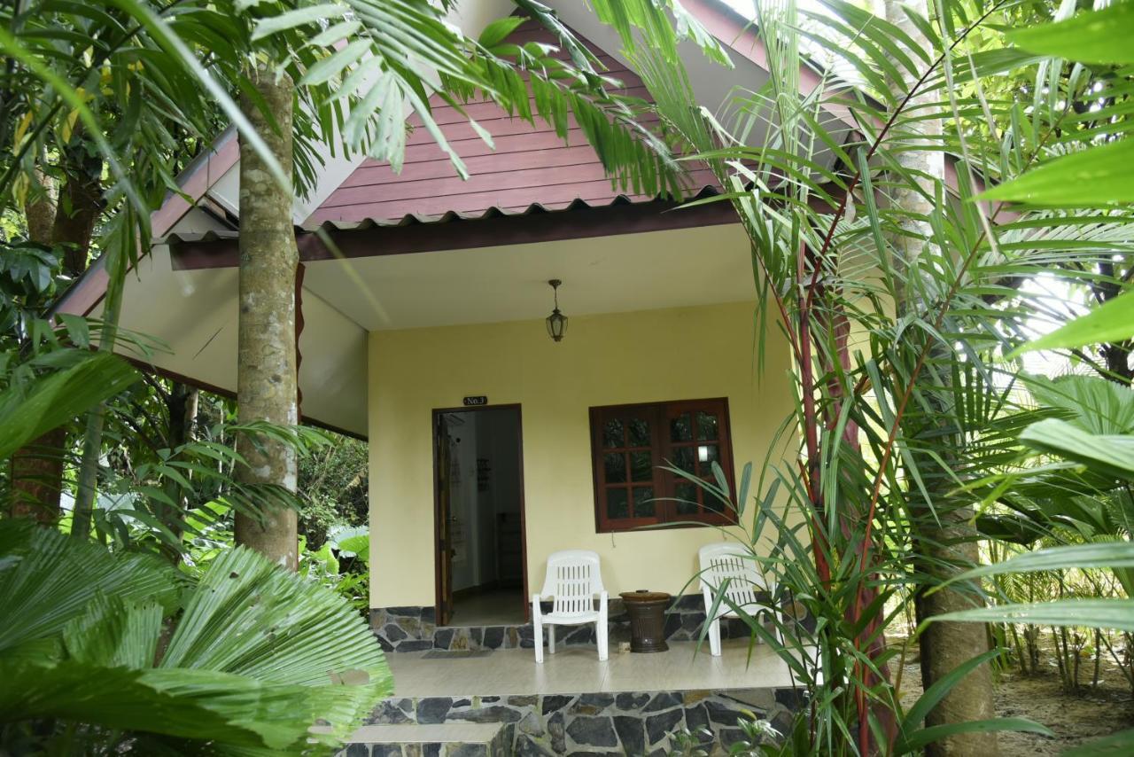 Khao Sok Holiday Resort Khao Sok National Park Exterior photo